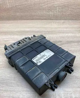 Volkswagen PASSAT B4 Engine control unit/module ECU 028906021B 0281001172 WithPlug