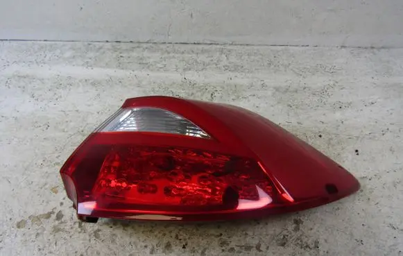 KIA Ceed Rear/tail lights 92402A2200