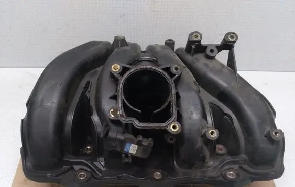 Opel Zafira A Intake manifold 24426075