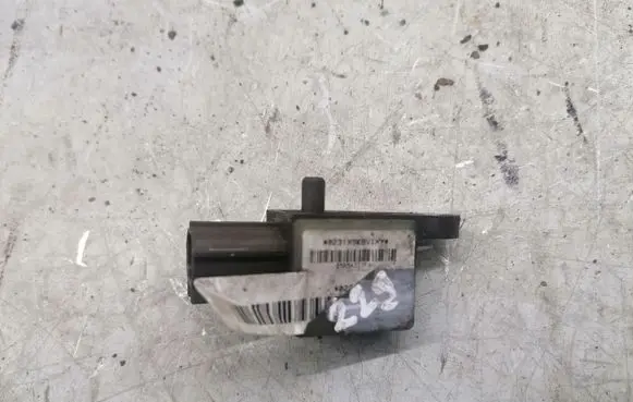 Volkswagen PASSAT B6 Airbag deployment crash/impact sensor