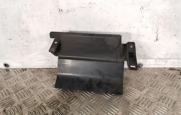 Mitsubishi Outlander Intercooler air guide/duct channel 7450B02