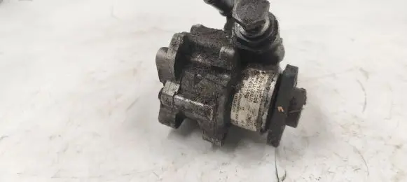 Audi A4 S4 B6 8E 8H Power steering pump 8D0145156K 7691955235