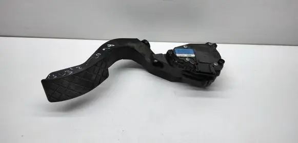 Audi A6 S6 C5 4B Accelerator throttle pedal 8D1723523F