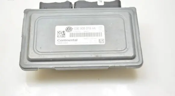 Volkswagen Polo V 6R Engine control unit/module 03E906019AK