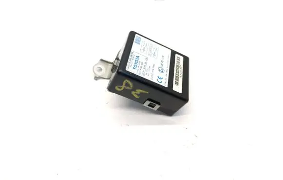 Toyota Corolla Verso AR10 Door control unit/module 897410F010 61B168000 89741-0F010