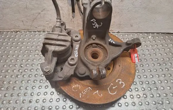 Citroen DS3 Front wheel hub spindle knuckle S17986032 P55
