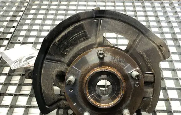 Hyundai Elantra VII Front wheel hub spindle knuckle 