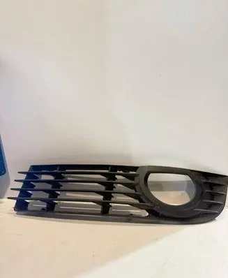 Audi A8 S8 D3 4E Front fog light trim/grill 4E0807681AC
