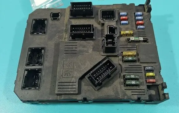 Peugeot 407 Central body control module 9655708480 IMPRK1504572