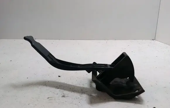 Renault Megane II Engine bonnet (hood) release handle 10461013