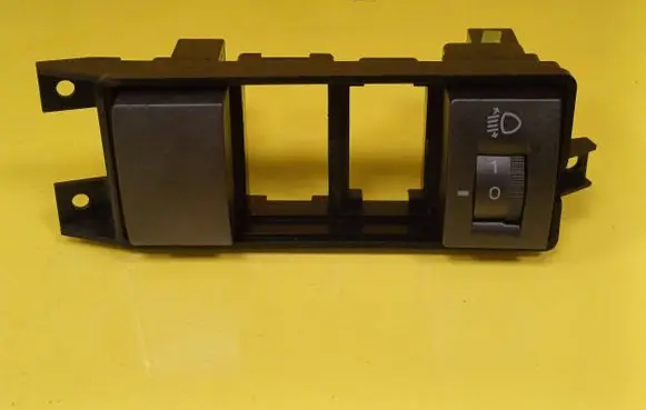 Hyundai Elantra Headlight level height control switch 93370