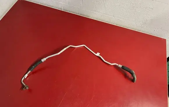 Coolant pipe/hose