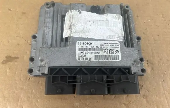 Peugeot 208 I Engine control unit/module 9677030080 I9666729680 0281017336