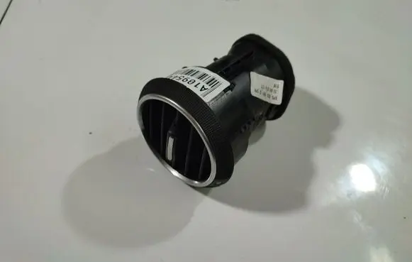 Audi A3 S3 8P Dash center air vent grill 8P0820901D