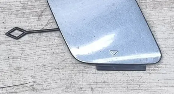 BMW 2 F45 Front tow hook cap/cover 7460137