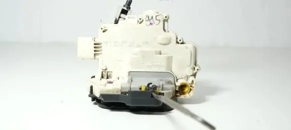 Audi A8 S8 D3 4E Front door lock 4F1837015