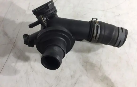 Thermostat/thermostat housing