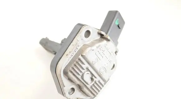 Ford Fiesta Oil pressure sensor 8PR008079