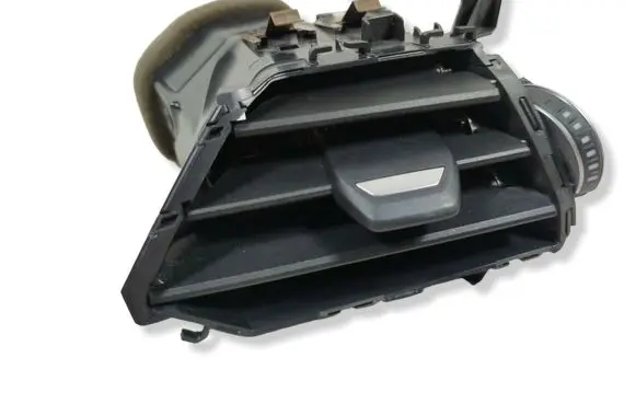 BMW 3 G20 G21 Dashboard air vent grill cover trim 6848618
