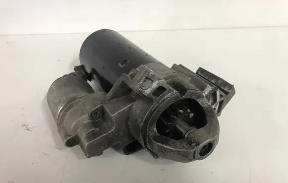 BMW 5 F10 F11 Starter motor 8506657