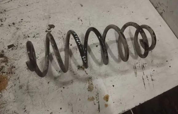 Skoda Octavia Mk1 (1U) Front coil spring