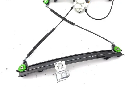 Maserati Quattroporte Front door window regulator with motor D247602 111007