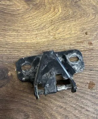 Loading door lock