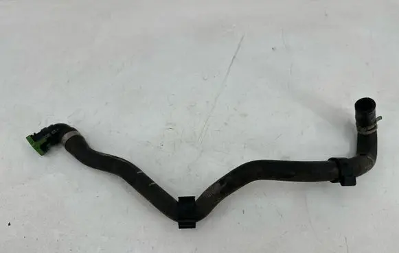 Volvo V40 Engine coolant pipe/hose 31338609