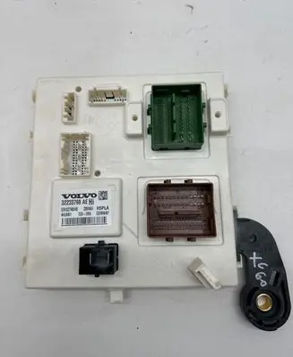 Volvo XC60 Other control units/modules 32233798AE 02740645 32233798