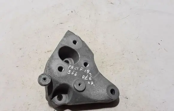 Chrysler Pacifica Gearbox mounting bracket 68224740AA