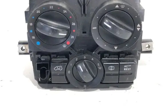 Mercedes-Benz Vito Viano W639 Interior fan control switch A6394460828KZ