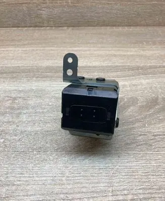 Toyota Corolla Verso AR10 Ignition lock 626399000