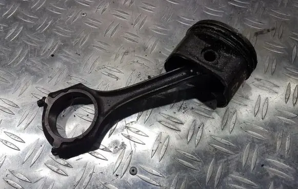 Mercedes-Benz A W168 Piston with connecting rod