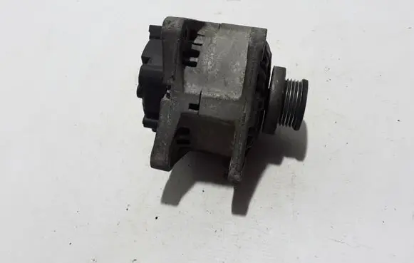 Renault Megane II Generator/alternator 8200100907
