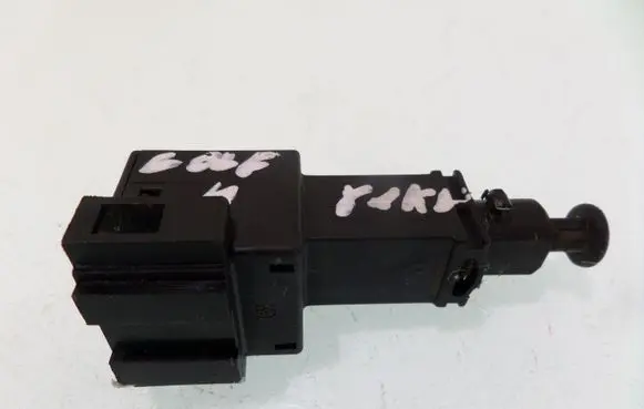 Volkswagen Golf IV Brake pedal sensor switch 1J0945511A
