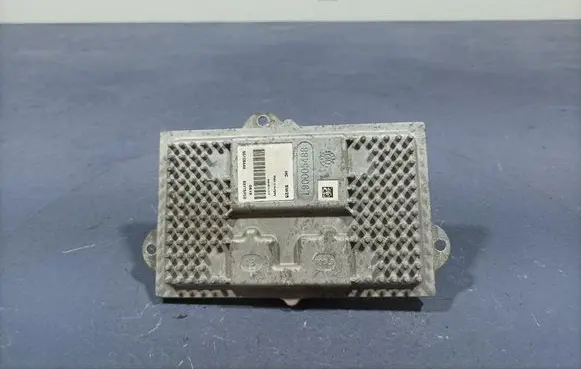Ford Mondeo MK I Voltage converter/converter module 90128444