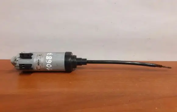 BMW X5 E70 Seat adjustment motor 10687 0130002636
