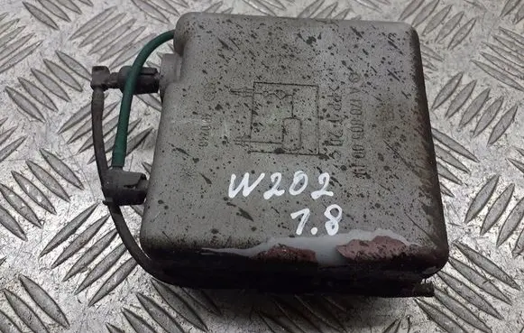 Mercedes-Benz C W202 Vacuum air tank A17078050019