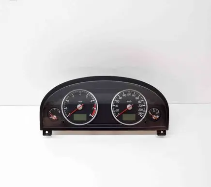 Ford Mondeo Mk III Speedometer (instrument cluster) 1S7F10841 1S7F10841BD