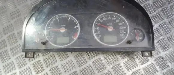Ford Mondeo Mk III Speedometer (instrument cluster) 1S7F10841GE 1S7F-10841GE