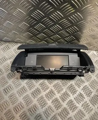 Mercedes-Benz C W204 Screen/display/small screen 2046800931 A2046800931