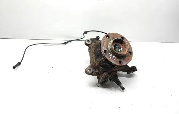 BMW X3 F25 Front wheel hub spindle knuckle