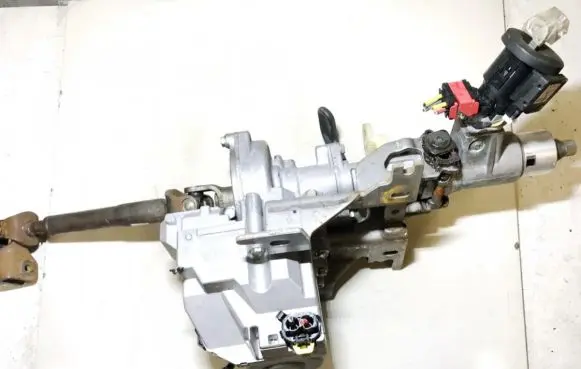 Mercedes-Benz Citan W415 Power steering pump 8201514070