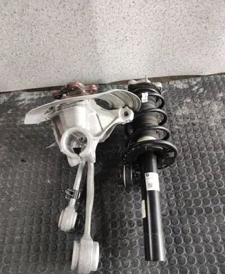 BMW X3 G01 Front wheel hub spindle knuckle 6882597