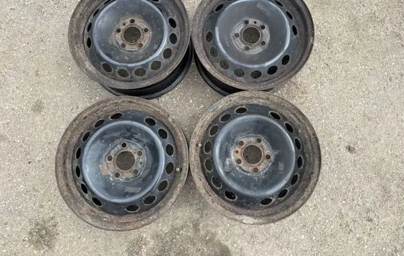 Volvo V70 R16 steel rim 9173248