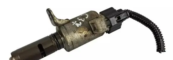 Volvo S60 Camshaft vanos timing valve CN1G6L713BB
