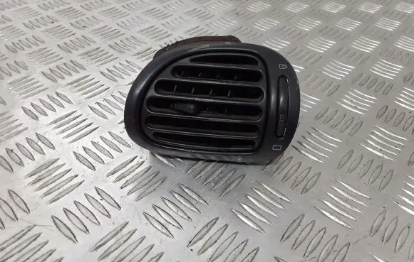 Peugeot 206 Dashboard air vent grill cover trim 9632184377
