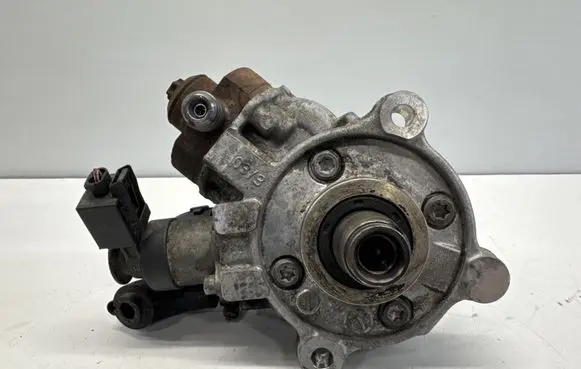 Mini One - Cooper Clubman R55 Fuel injection high pressure pump 0445010519 120125 7823452