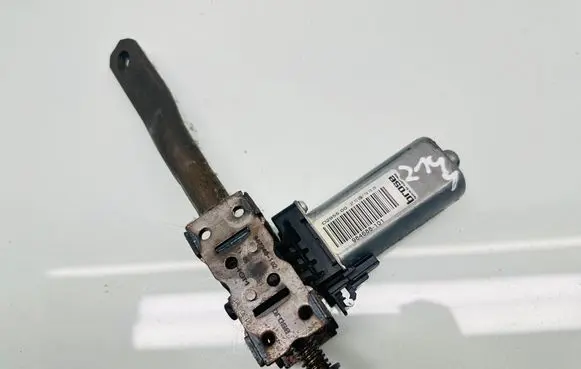 Mercedes-Benz B W245 Seat adjustment motor D295500 984688101
