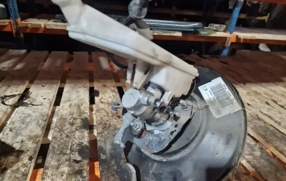 Citroen C3 Picasso Brake booster